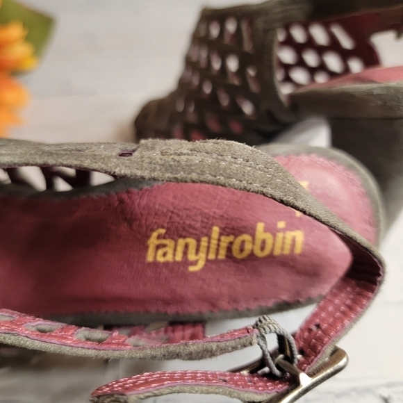 Anthropology Farylrobin Gray Suede Cage Sandles Size 7 - Picture 5 of 7